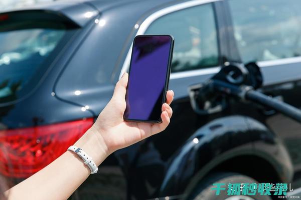 探索电动汽车充电安全：预防火灾与爆炸的关键措施 (探索电动汽车的秘密初中物理大单元)