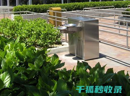 公共场所饮水机清洁与维护：从细节入手 (公共场所饮水设备)